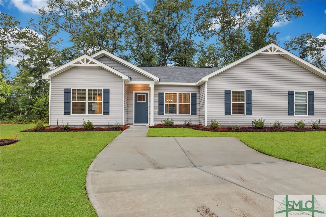 Foto principal - 135 Smithfield Dr