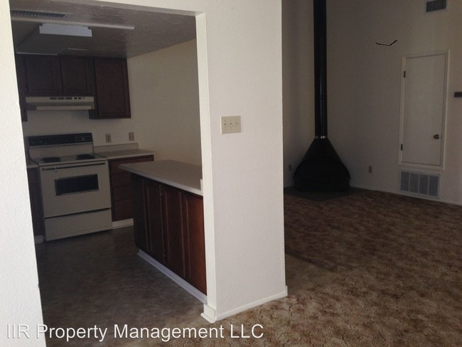 Building Photo - 2 br, 2 bath House - 1015 W. Poe St