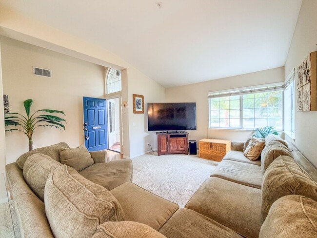 Building Photo - 2300 Bayhill Ct