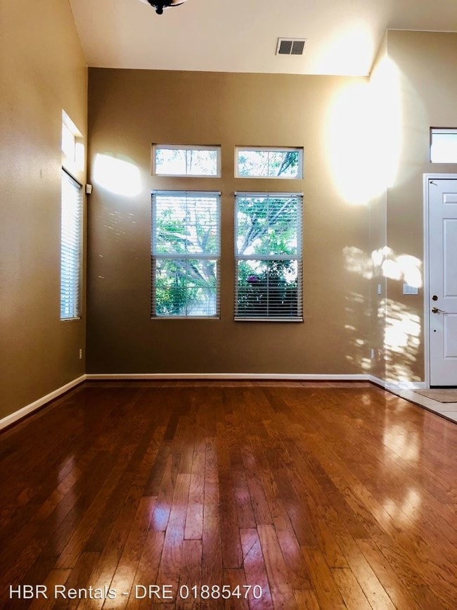 Building Photo - 5 br, 3 bath House - 5200 N Forestdale Cir