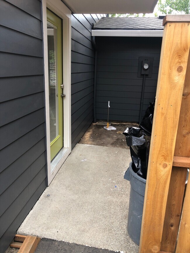 Building Photo - New Townhouse Abernathy Clinton OHSU Priva...
