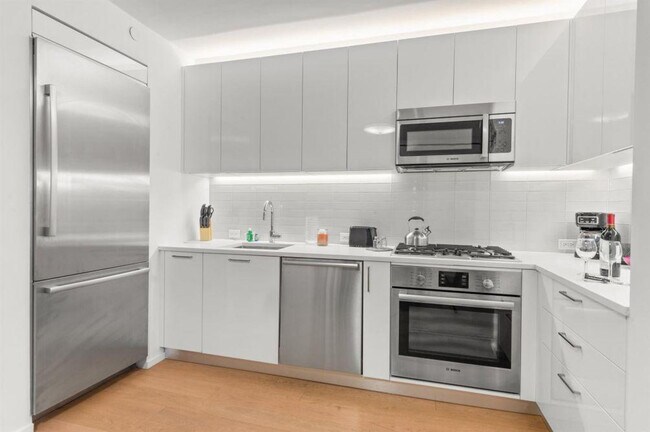 Foto del edificio - 685 1st Ave