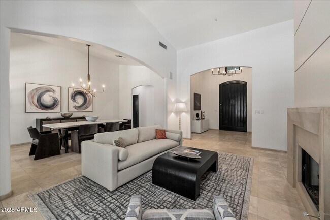 Foto del edificio - 10040 N 78th Pl