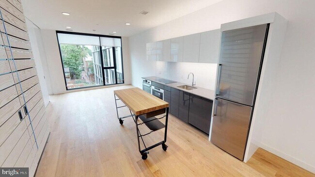 Foto del edificio - 57 N St NW