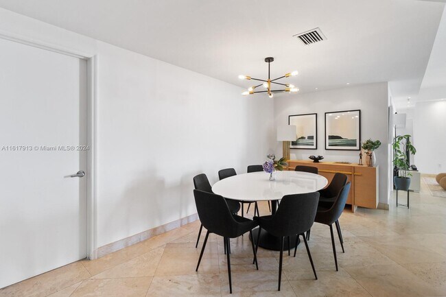 Foto del edificio - 5970 Indian Creek Dr