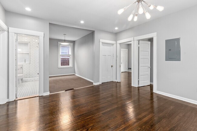 Foto del edificio - 310 Hendrie St