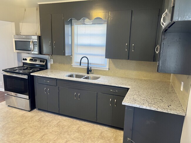 Foto del edificio - 317 S Seward St