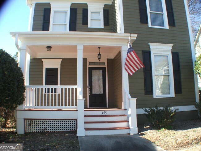 Building Photo - 145 Stayman Park