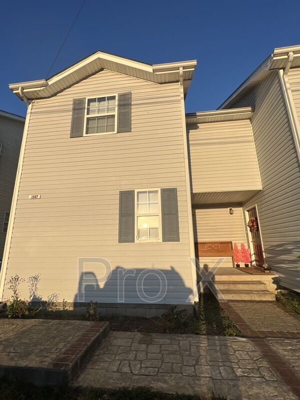 Primary Photo - 1505-1507 Case St