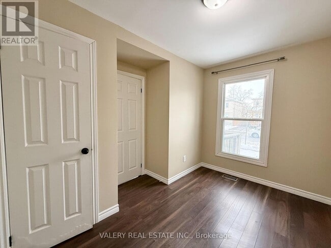 Building Photo - 15 Forbes St