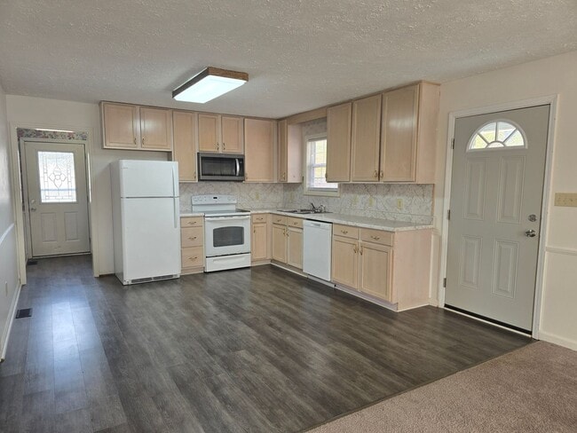 Foto del edificio - New Listing!!