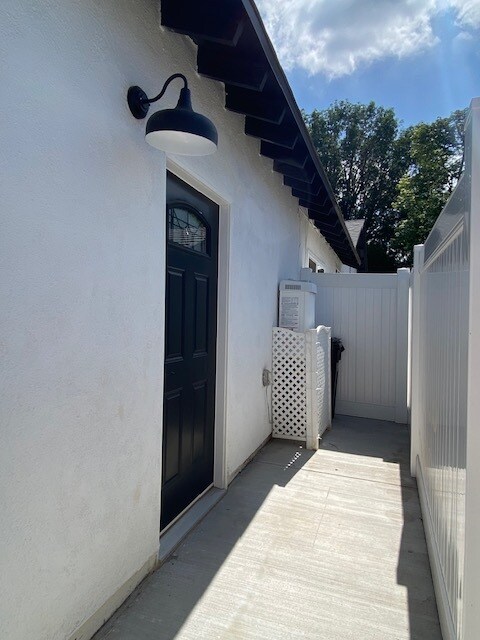 Building Photo - 9538 Geyser Ave