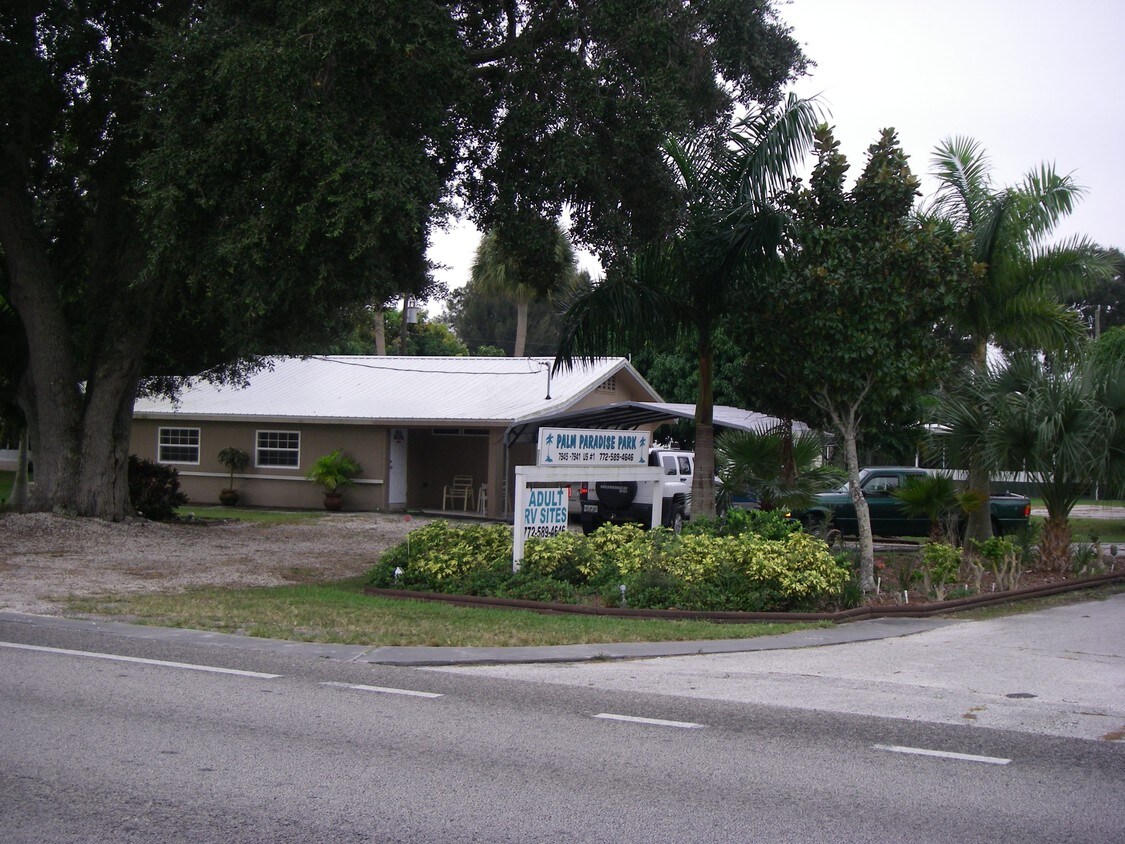 Foto principal - 7945 US Hwy 1