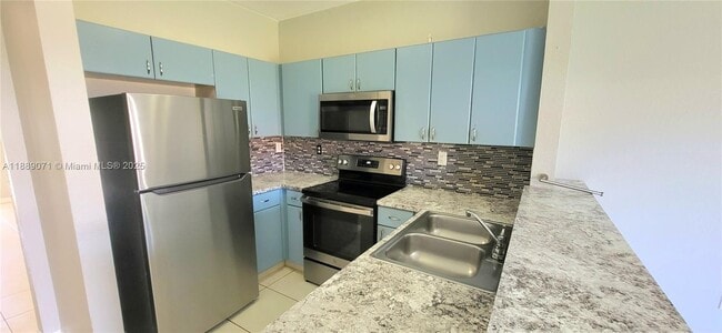 Building Photo - 12263 SW 214 Ln