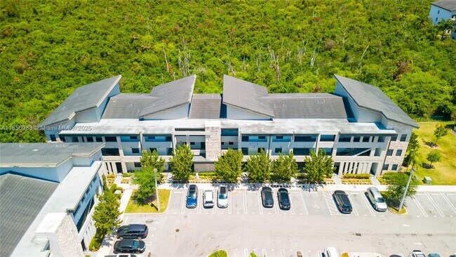 Building Photo - 8175 NW 104th Ave