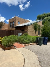 Building Photo - 132 Romero St