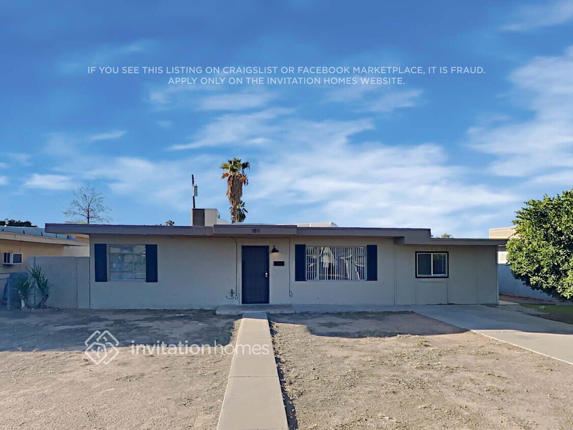 Foto principal - 1811 E Clarendon Ave