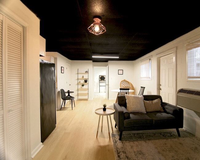 1526 Varsity Dr Unit 23, Raleigh, NC 27606 Room for Rent in Raleigh