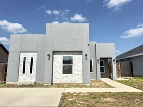 Building Photo - 515 Graneros Ave