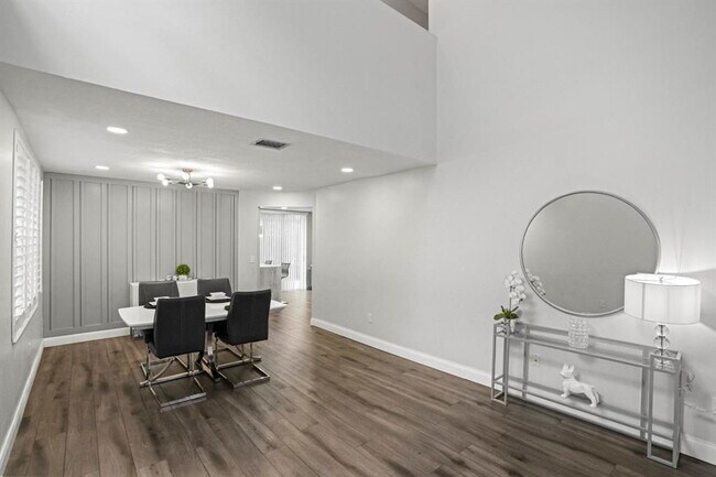 Foto del edificio - 11777 NW 1st St