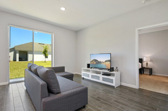 Building Photo - 457 Meadow Pointe Dr