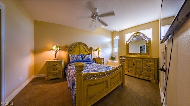 Foto del edificio - 5626 Cape Harbour Dr