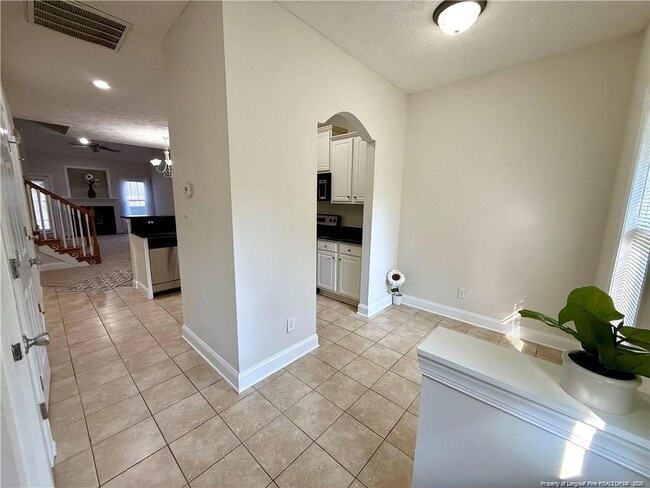 Building Photo - 309 Bulla Pl