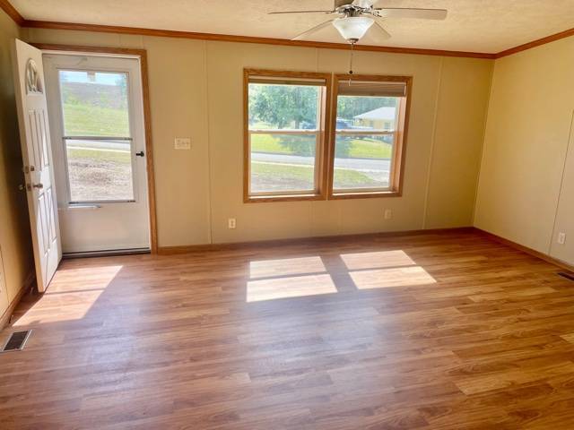 Foto principal - 403 E 18th St