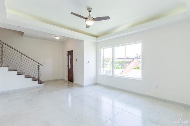 Foto del edificio - 2312 Harmony Ln