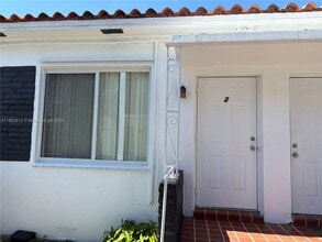 Building Photo - 1035 SW 3rd St