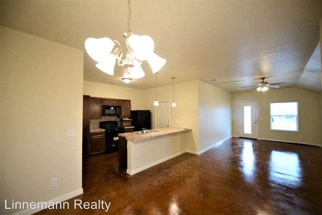 Foto del edificio - 4502 Skyflower Ln