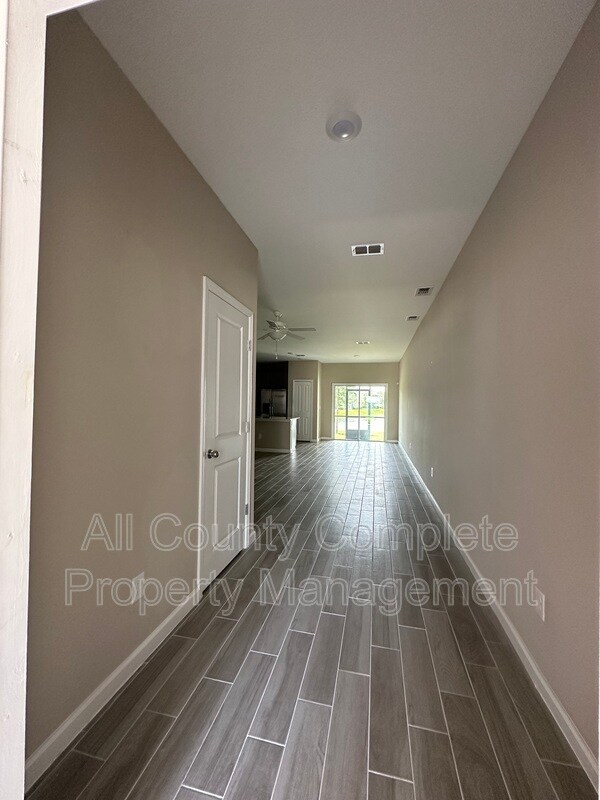 Building Photo - 2610 Sandy Dune Dr