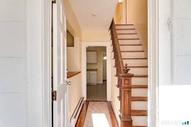 Building Photo - 303 Millville Ave