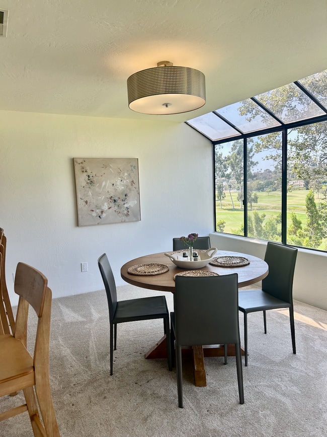 Dining room - 2556 Navarra Dr