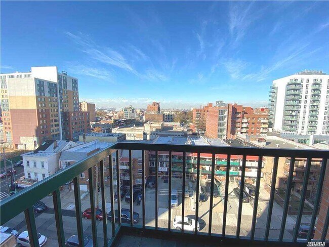 Foto del edificio - 142-18 38th Ave