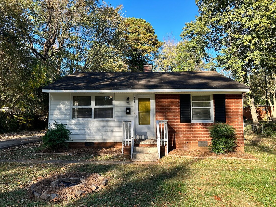 Primary Photo - Two Bedroom Home in Shannon Park