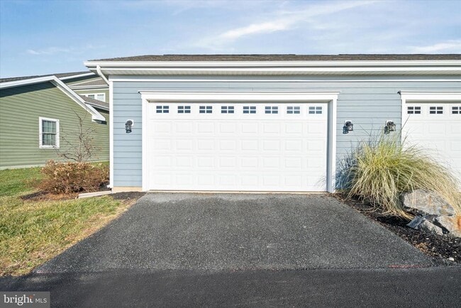 Building Photo - 519 Wheelmen St