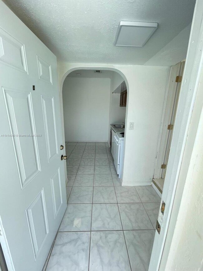 Foto del edificio - 19720 Lenaire Dr