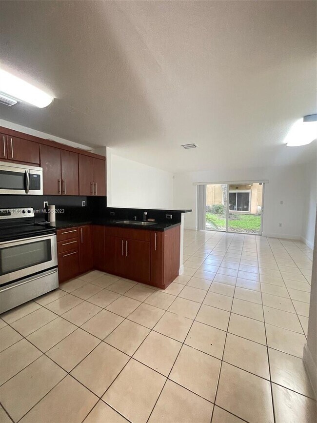 Foto del edificio - 3181 SW 129th Ave