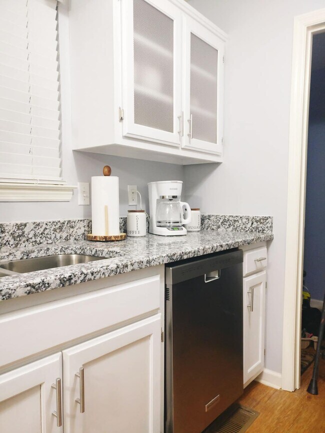 Building Photo - 5109 Greer Station Dr