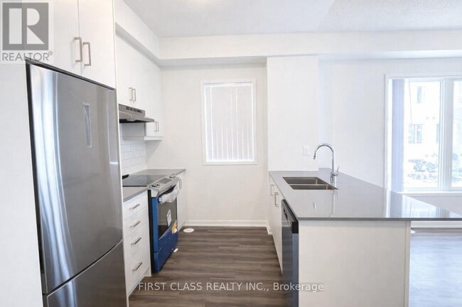 Building Photo - 151 Honeycrisp Cres