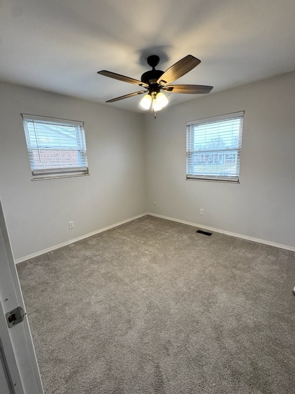 Building Photo - 219 Kansas Dr