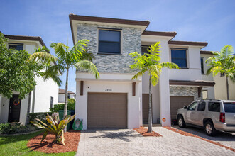Building Photo - 24961 SW 107th Ct