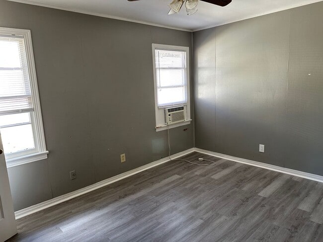 Building Photo - Bossier 3 Bed 1 bath Apartment