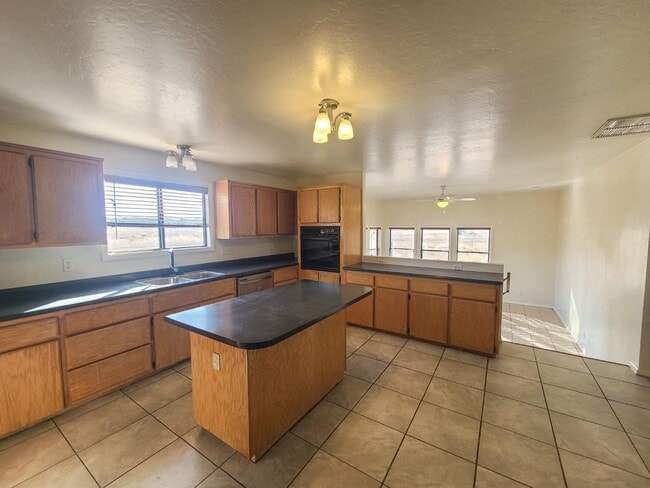 Foto del edificio - 13210 Townsend-Winona Rd