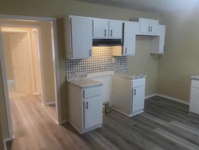 Foto del edificio - 95 W Mallory Ave