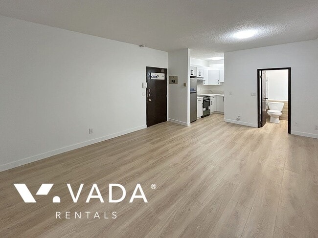 Building Photo - Hastings 1 Bedroom Apartment Rental 4-2026 Franklin St Vancouver: VADAPM.com