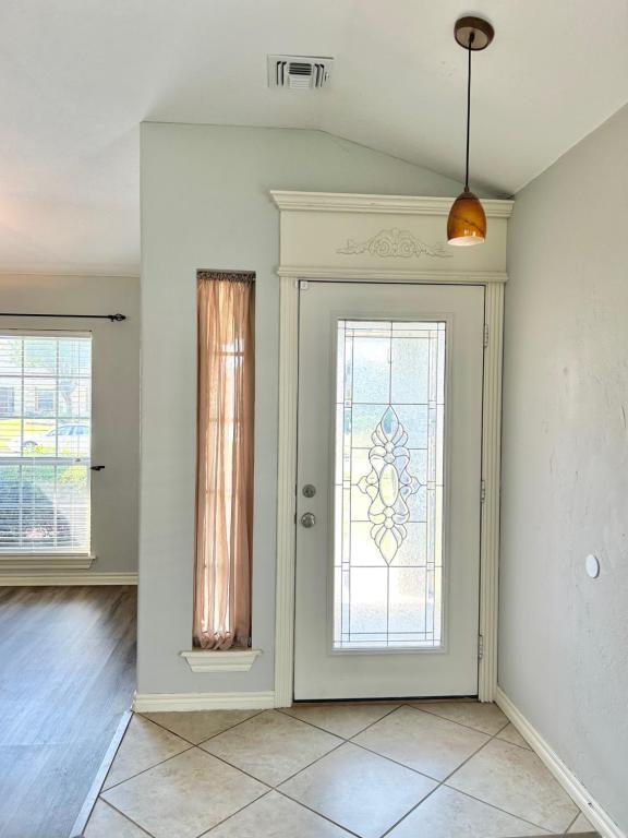 Building Photo - 3712 NE Fieldcrest
