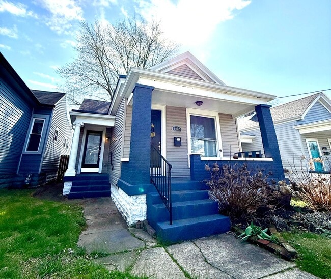 GERMANTOWN 2-BED 2-BATH FENCED YARD - GERMANTOWN 2-BED 2-BATH FENCED YARD House