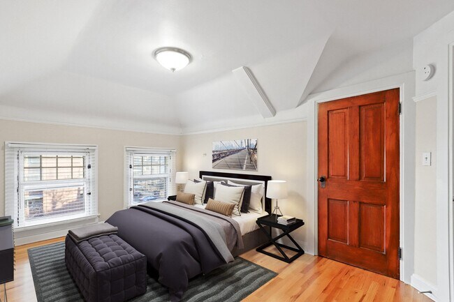 Foto del edificio - 1376 N Williams St